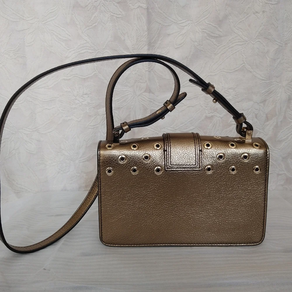 Valentino - Picture 2 of 10